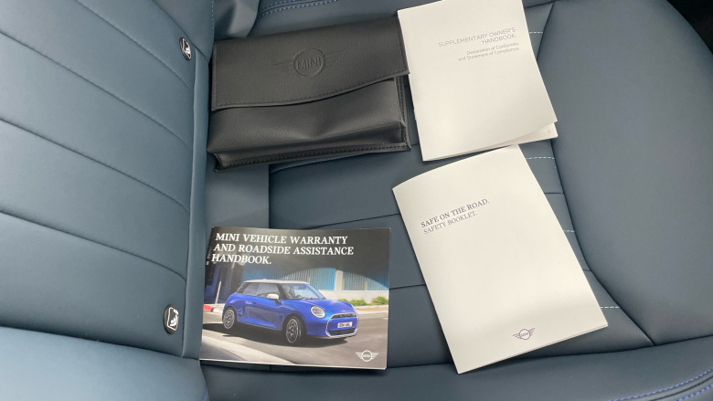 MINI Aceman 135kW E Exclusive [Level 2] 43kWh 5dr Auto Electric Hatchback